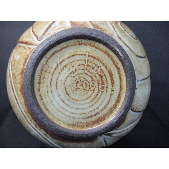 Signed Loy Liu 2006 Glazed Stoneware Studio Pottery Raised Layers Well Crafted - Picture 5 of 11